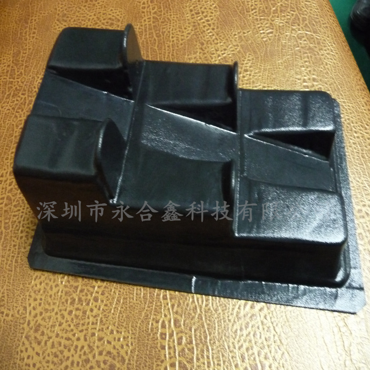 厚片吸塑和薄片吸塑字养护